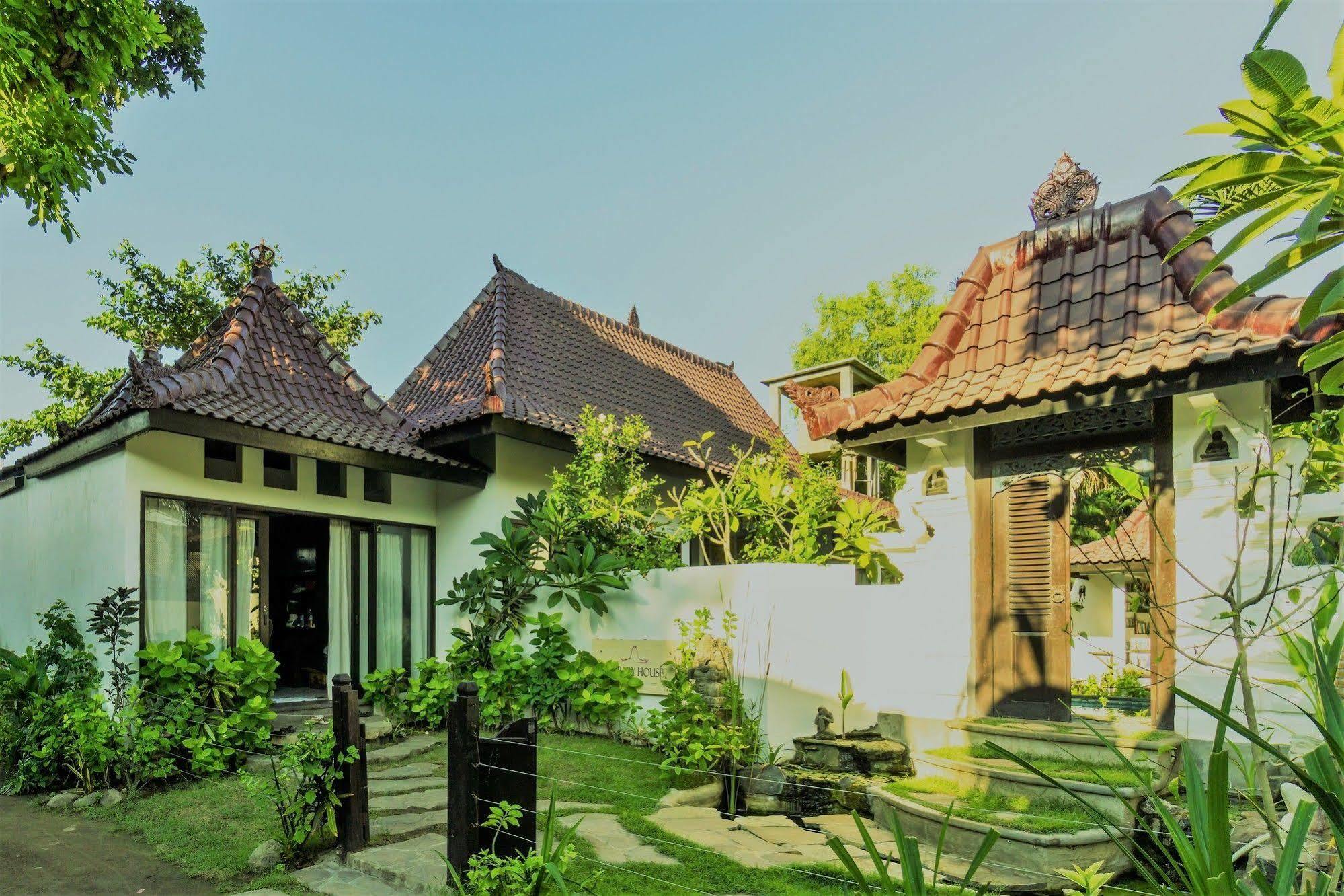 Ambary House Gili Trawangan- 2 Bedroom Private Villa, Pool Exteriör bild